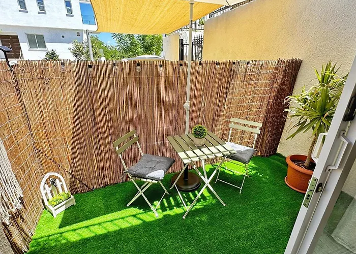 Apartament Chloraka Bay