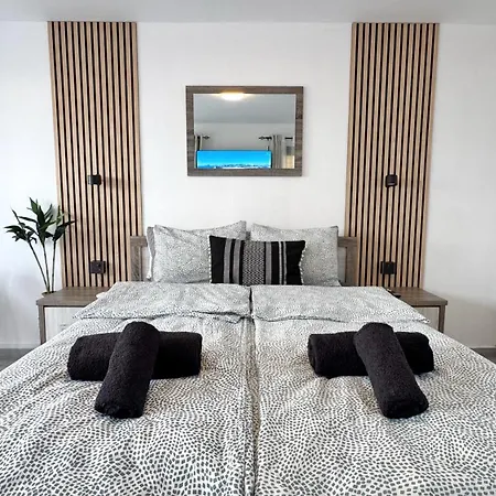 Chloraka Bay Apartment *