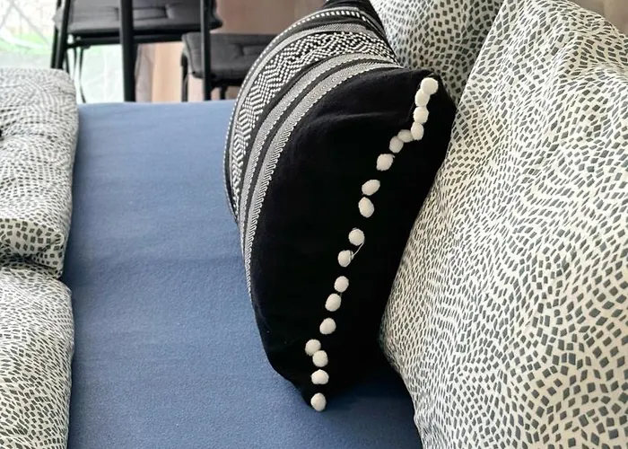 Chloraka Bay Apartmán *